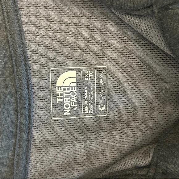 North Face XXL men’s  polo in perfect newer condition worn a handful of times - Picture 3 of 5